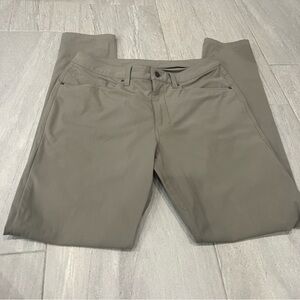 Lululemon men’s ABC pants size 33